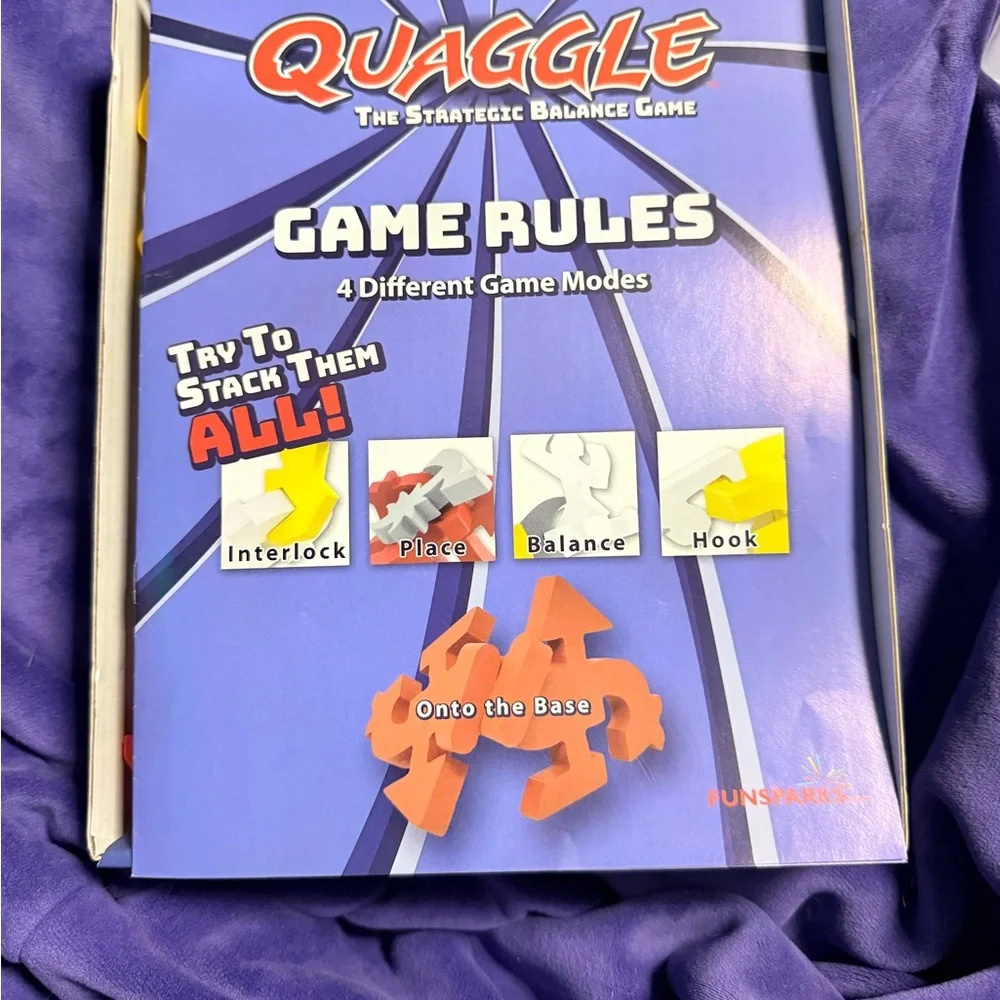 Quaggle Strategic Balance Family Game - very good condition STEM Award winning